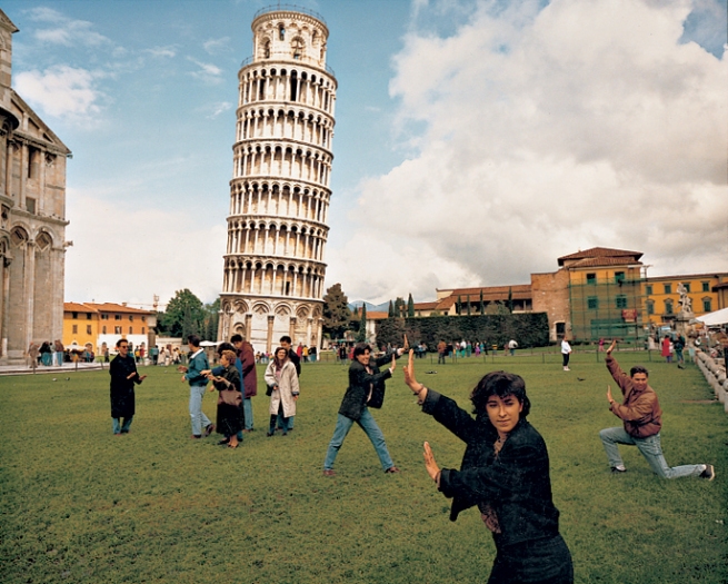 © Martin Parr/Magnum Photos (1990) ITALY. Pisa. The Leaning Tower of Pisa. From 'Small World'
